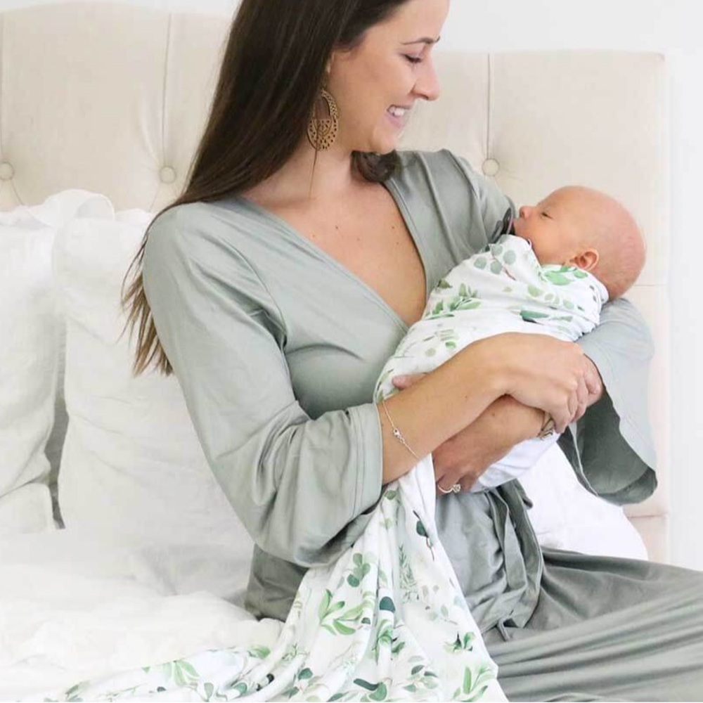 Caden Lane Soft Green Women's Robe